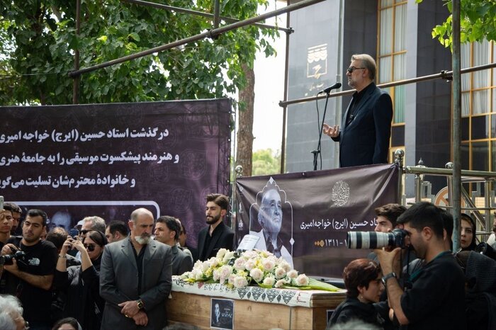 وداع با «پهلوان آواز»؛ احسان خواجهامیری: پدرم عاشق ایران و مردمش بود