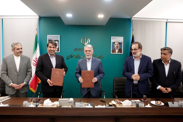 تفاهمنامه وزارت فرهنگ و استانداری کرمان امضا شد/دوسالانه نقاشی تا جشنواره موسیقی نواحی
