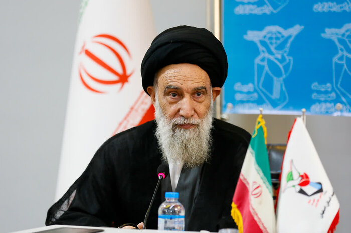 حل مشکلات جامعه ایثارگری و خانوادههای شهدا نیازمند عزم جدی دستگاههای اجرایی است