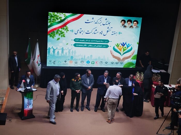 استاندار: تشکل های اجتماعی  سرمایه راهبردی هستند/ راه اندازی طرح مدیران فردا