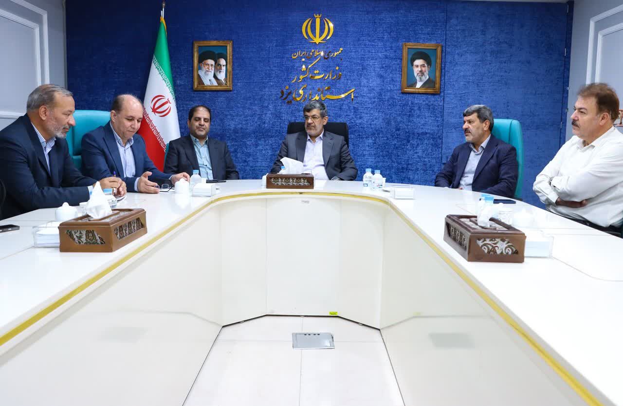 استاندار یزد: مطالبات و دغدغههای ورزشکاران ملی را پیگیری میکنیم