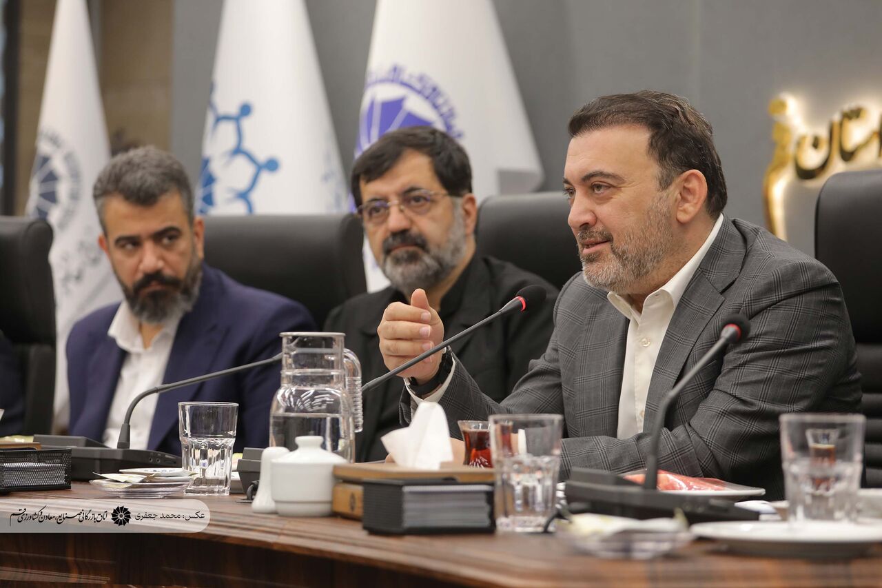 معاون وزیر کشور: از ظرفیت خالی صنایع برای رونق تولید استفاده شود