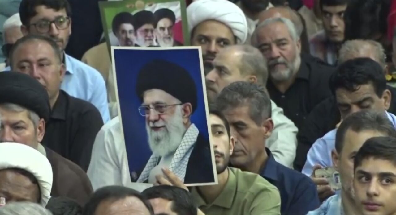 بزرگداشت اربعین تدفین امام شهید در دفتر آیت‌الله  سیستانی در قم برگزار می‌شود