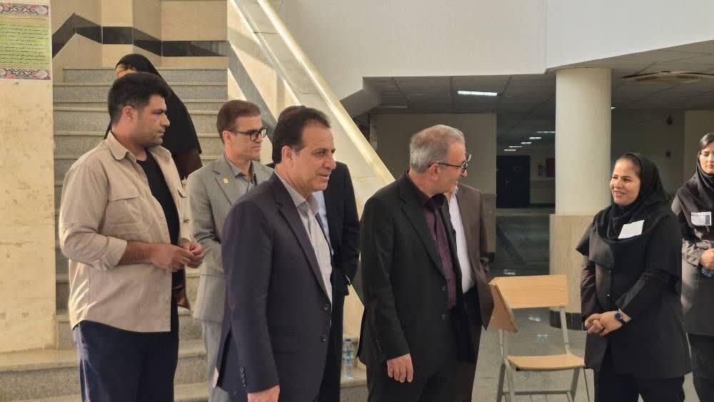 آغاز رقابت ۱۸ هزار کهگیلویه و بویراحمدی در آزمون سراسری؛ بازدید استاندار از حوزه‌ امتحانی