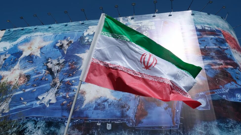 تحریم باعث عقبنشینی ایران نمیشود/آمریکا چارهای جز تن دادن به تفاهمنامه ندارد