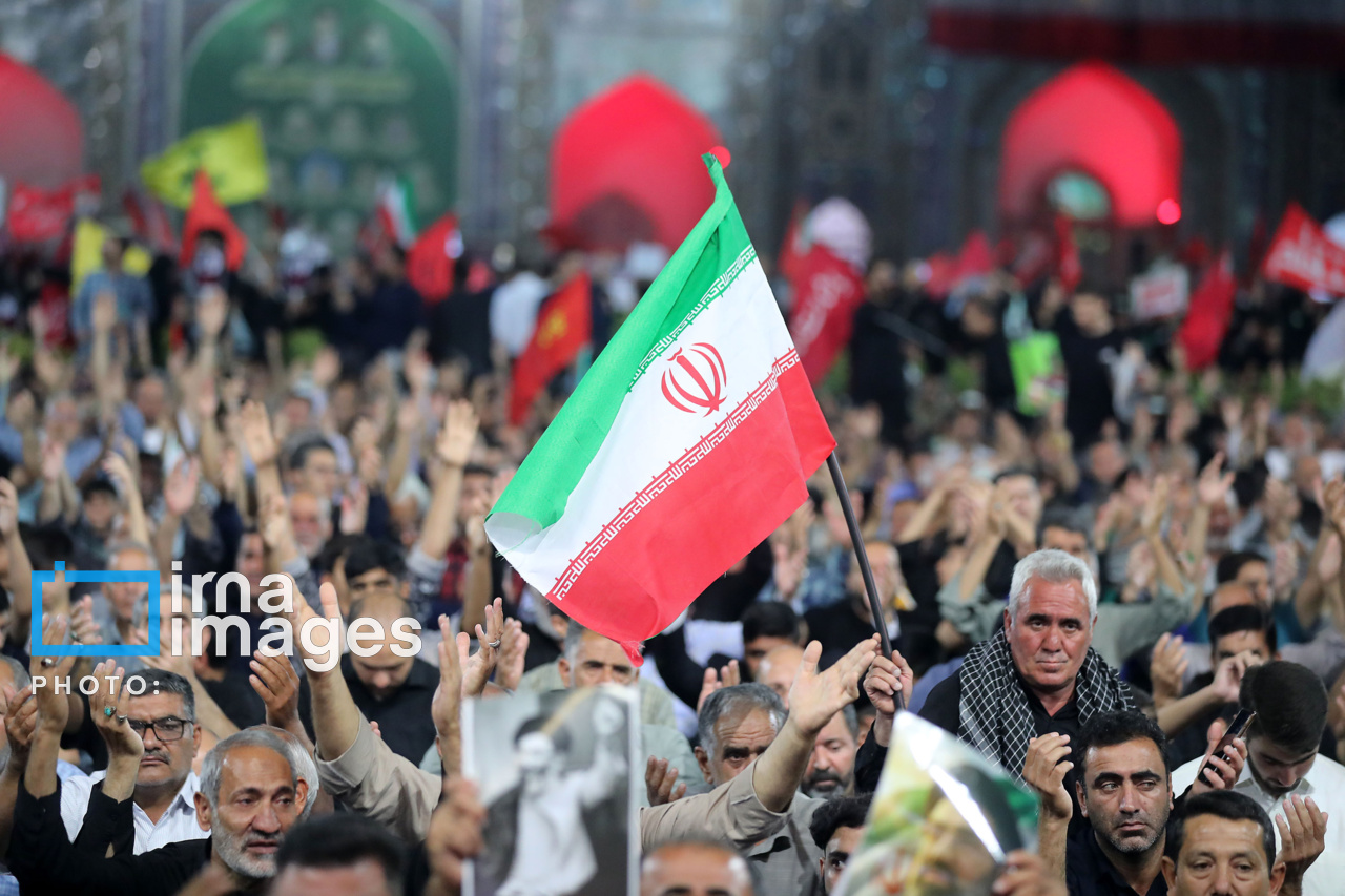 امام جمعه بوشهر: رهبری محور وحدت و رمز پیروزی ملت ایران است