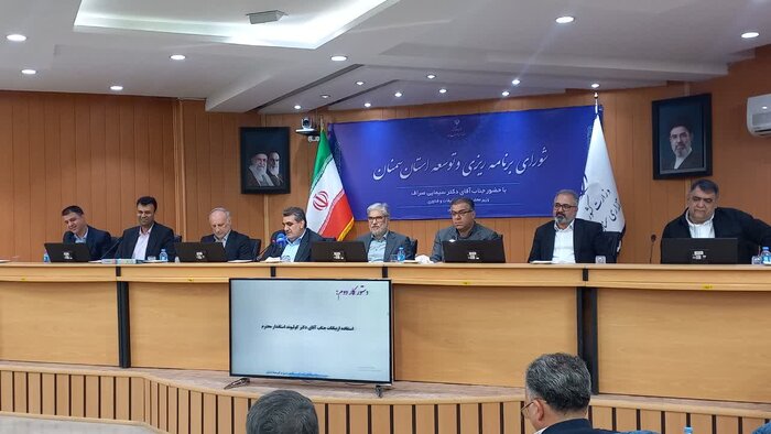 وزیر علوم: انسجام و همدلی مدیران سرمایهای برای عبور از چالشهای کشور است