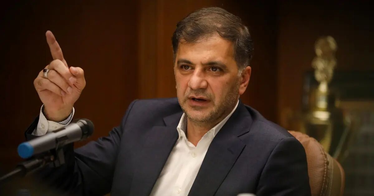 کریمی: هاشمنژاد و حسینزاده به ناگویا نمیروند/پیگیر وضعیت معافیت بیرانوند هستیم کریمی: هاشمنژاد و حسینزاده به ناگویا نمیروند/پیگیر وضعیت معافیت بیرانوند هستیم