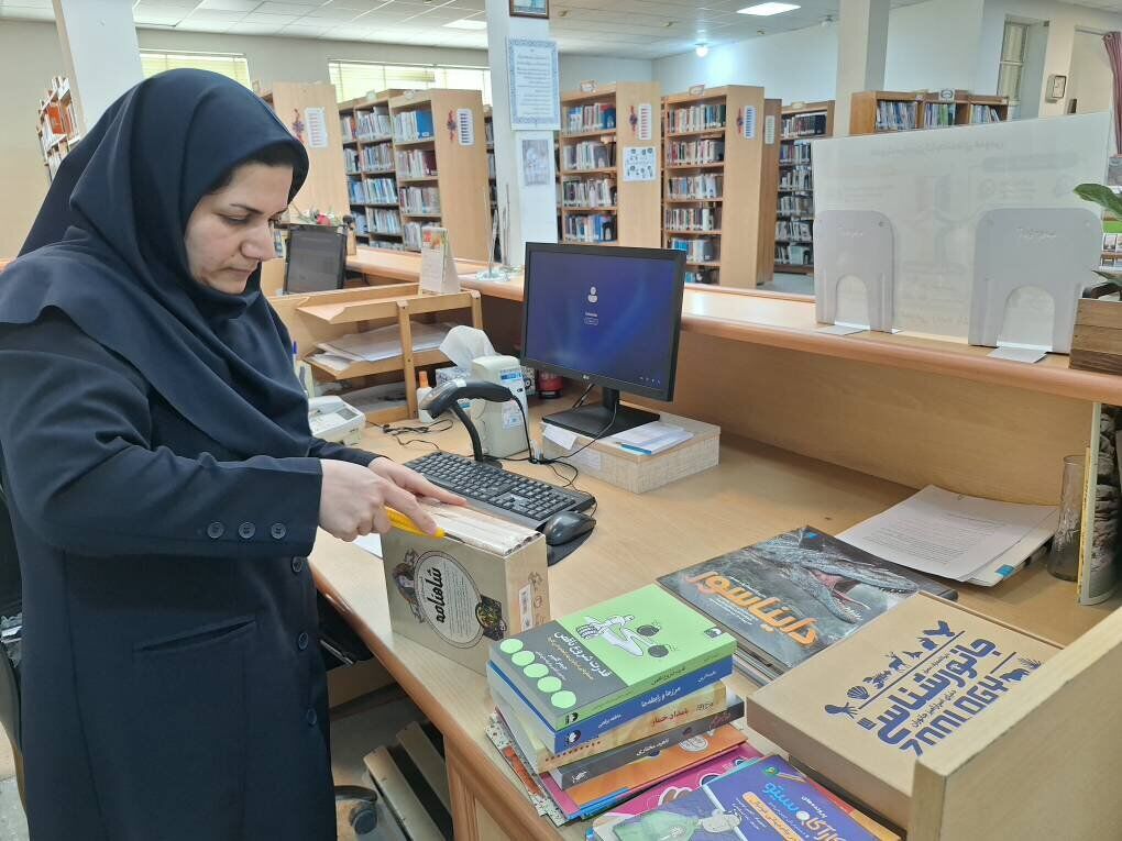 سه هزار نسخه کتاب به کتابخانه‌های عمومی فارس افزوده شد