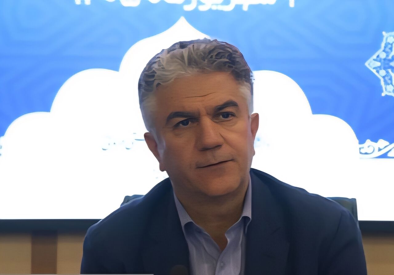 معاون وزیر بهداشت بر ضرورت پرداخت به‌موقع مطالبات کادر درمان تاکید کرد