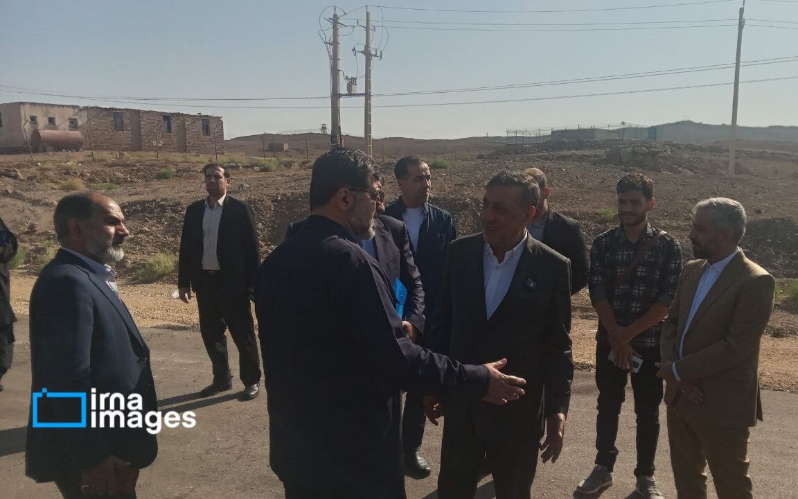 بازدید معاون اجرایی رئیس‌جمهور از عملیات بهسازی محور مواصلاتی قم-تهران
