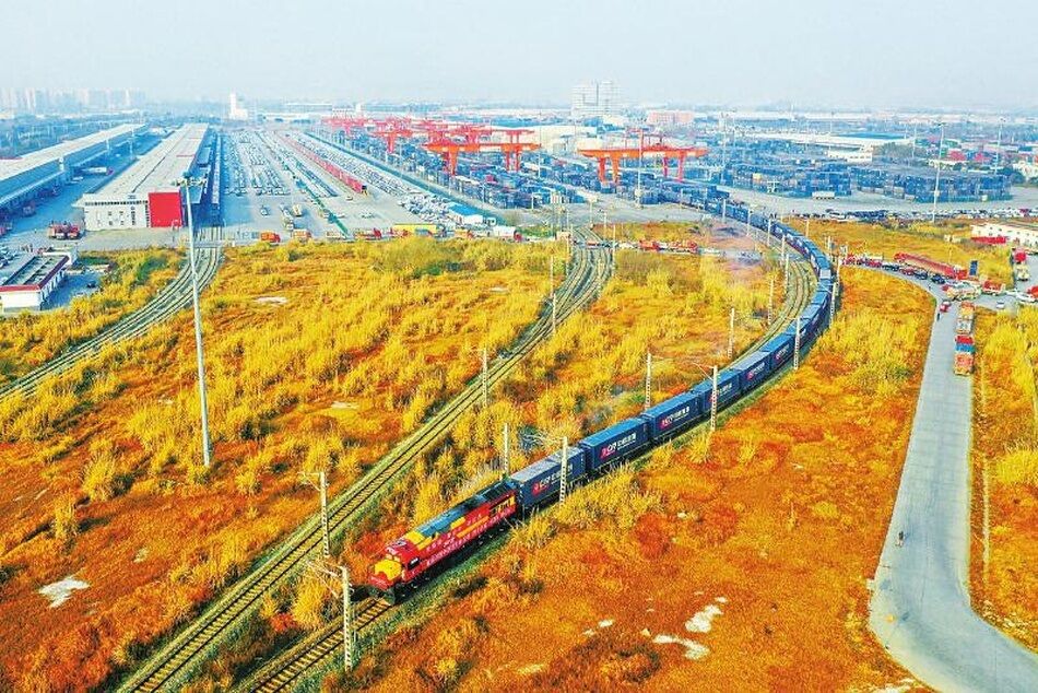 همگرایی قرقیزستان و ازبکستان، مسیر راه‌آهن با چین را هموار کرد