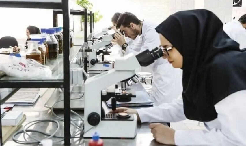 زنگ خطر بحران نقدینگی آزمایشگاههای تهران؛ مطالبات بیمهای پرداخت نمیشود