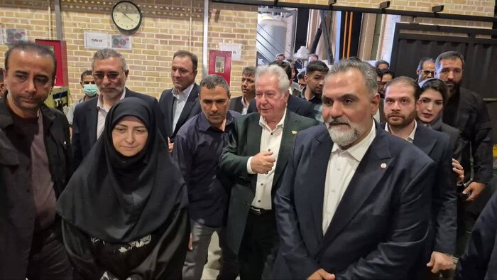 بزرگترین نیروگاه خورشیدی سقفی در پاکدشت افتتاح شد