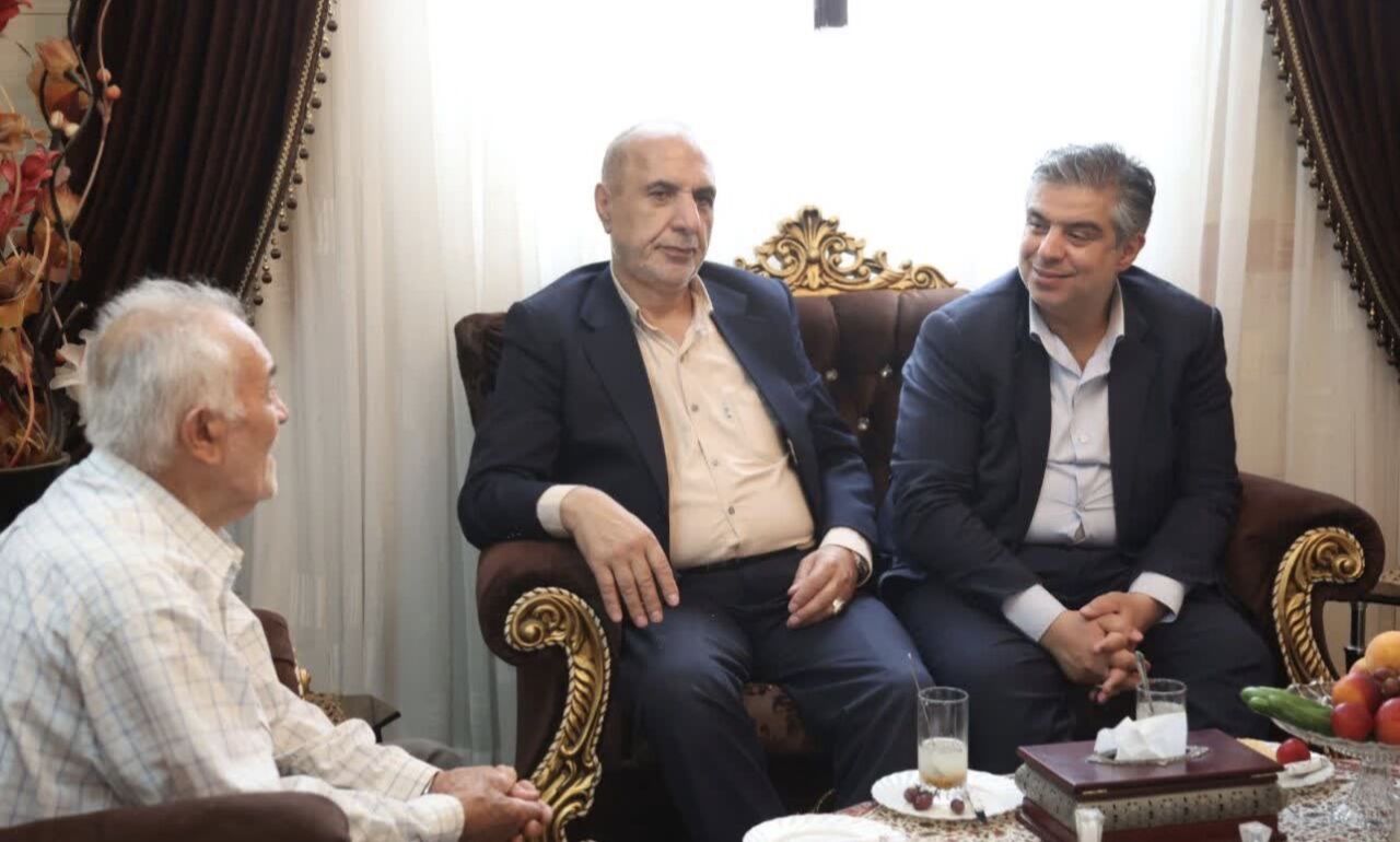 استاندار مرکزی بر ترویج فرهنگ ایثار و شهادت در جامعه تاکید کرد