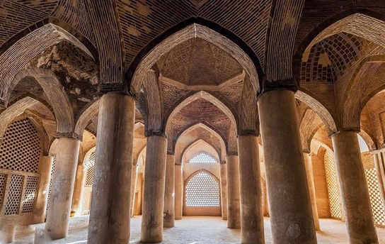معماری، تجارت و علم: سهگانه همگرایی شیعه و سنی در تاریخ اصفهان