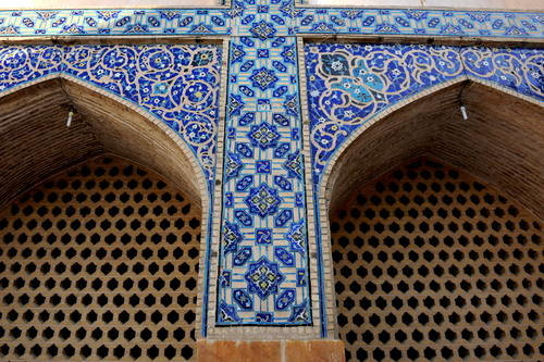 معماری، تجارت و علم: سهگانه همگرایی شیعه و سنی در تاریخ اصفهان