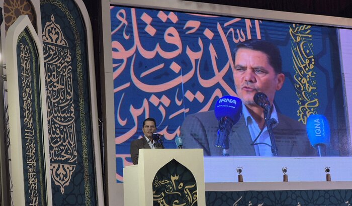 قرآن کتاب شفا و رحمت و چراغی برای زندگی