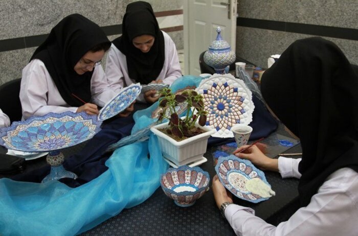 لرستان در توسعه آموزشهای فنی و مهارتی ۹ درصد از میانگین کشور عقبتر است
