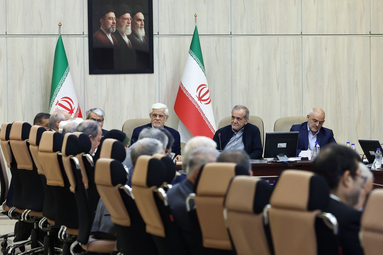 تأکید رئیسجمهور بر اجرای «روز بدون خودرو» در ادارات دولتی
