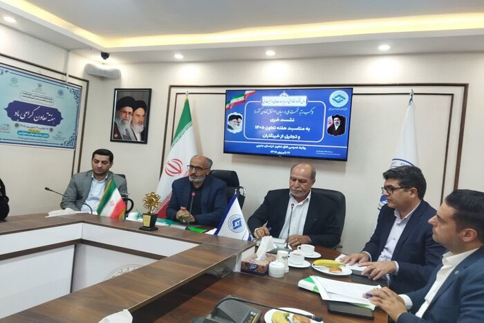 اهالی خراسان جنوبی در مالکیت معادن سهم داشته باشند