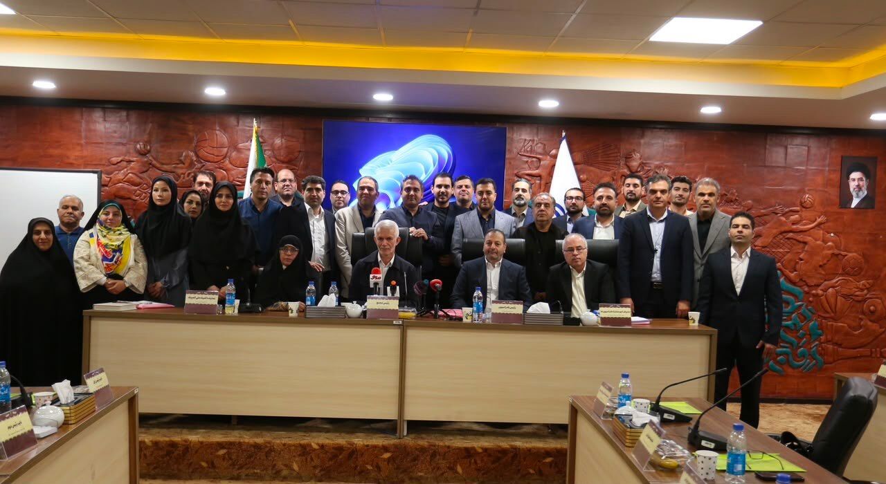 تقدیر اسبقیان از انضباط مالی فدراسیون هاکی؛ نوابرئیس با رأی اکثریت تثبیت شدند