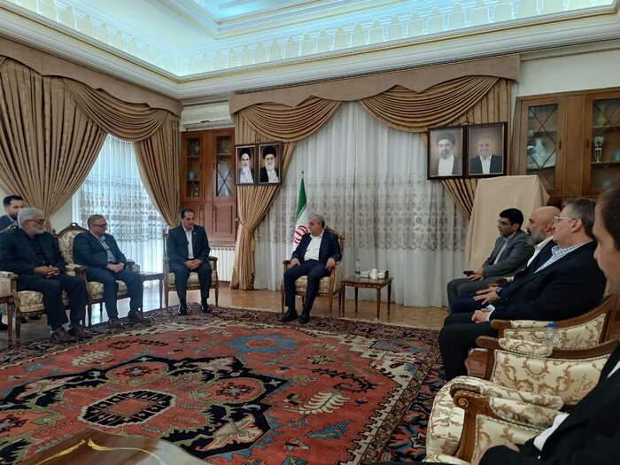 متعهد به تقدیر از صنعتگرانی که تولید را متوقف نکردند، هستیم