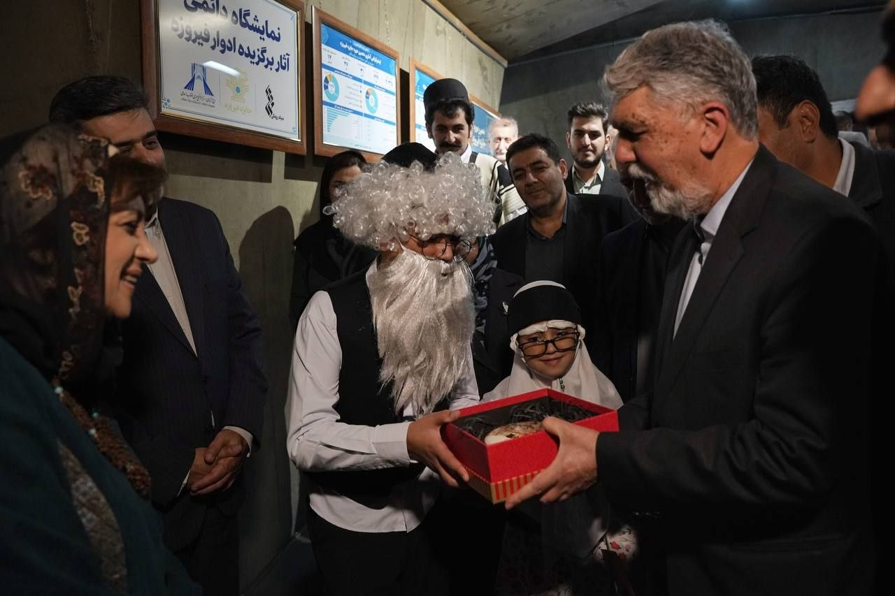 وزیر فرهنگ: جایزه فیروزه نیازمند بازنگری و گسترش در حوزههای مختلف است