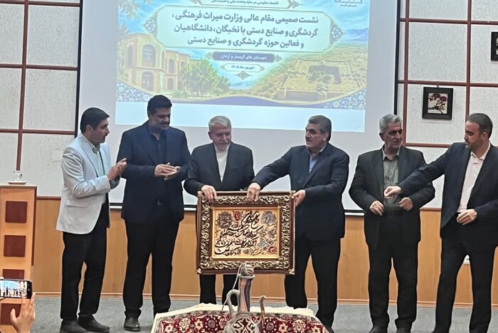 وزیر میراثفرهنگی: سیاست قطعی دولت واگذاری امور به تشکلهای مردمی است