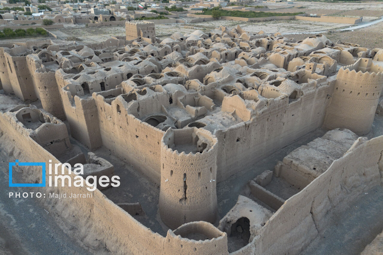 قاب زندگی| قلعه ساسانی صندوقچه امن مردمان کویر قاب زندگی| قلعه ساسانی صندوقچه امن مردمان کویر