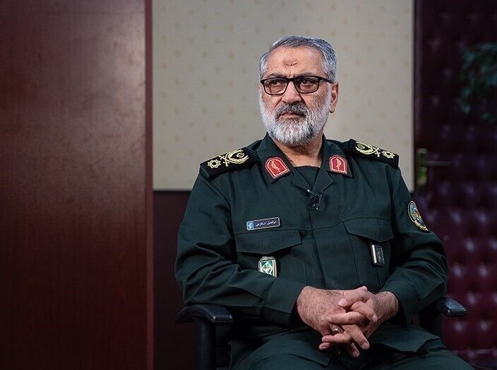 نیروهای مسلح: تا آخرین قطره خون از ایران دفاع میکنیم