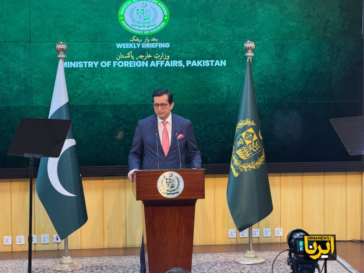 اسلامآباد بر توسعه روابط با ایران و حل مسائل از مسیر گفتوگو تأکید کرد
