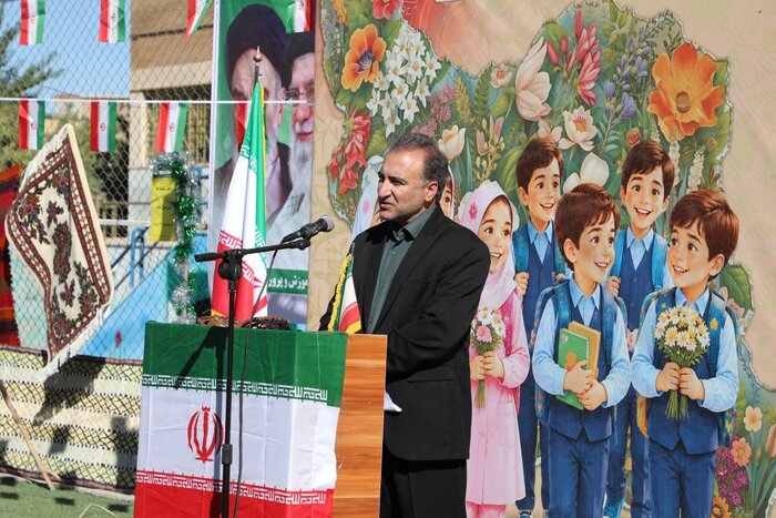 زنگ شکوفه‌ها در مدارس ایلام نواخته شد