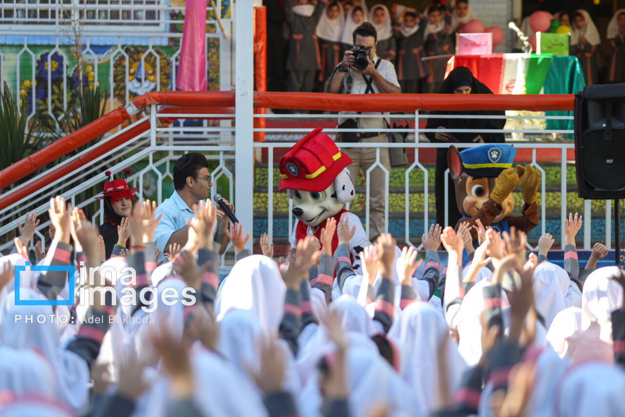 New school year opens with ceremonies in Iran's Hamedan province