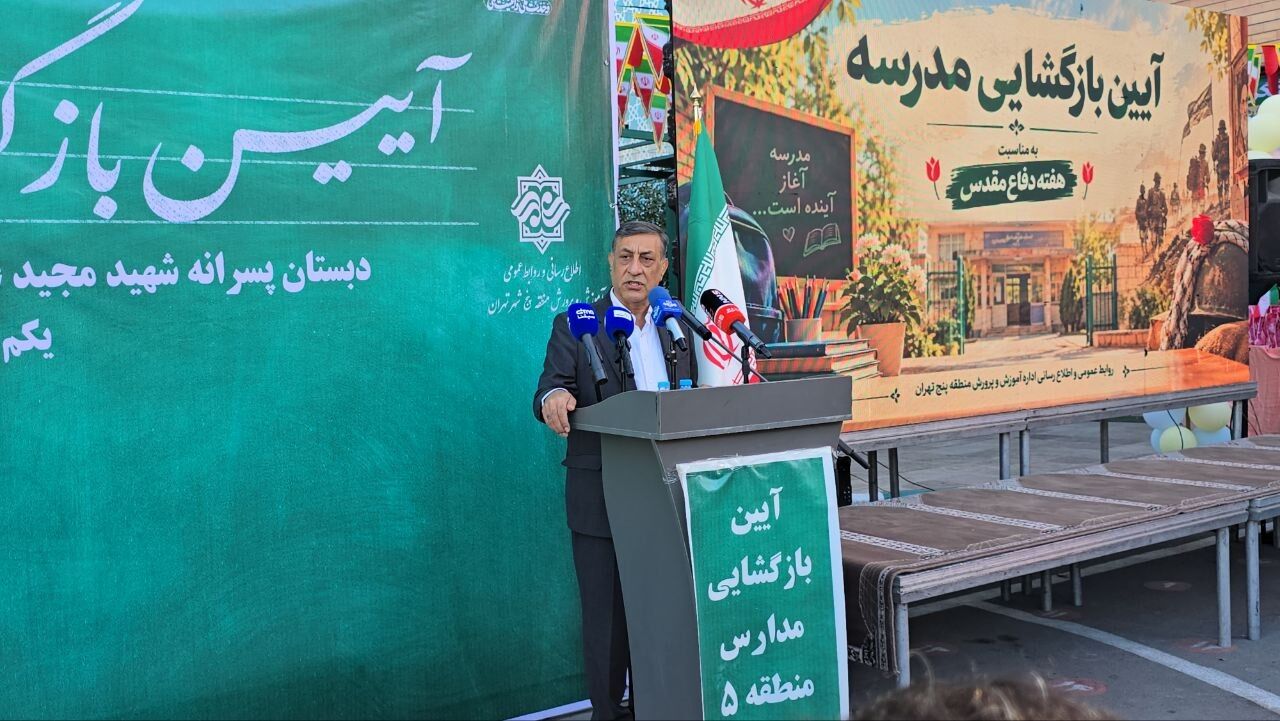 قائمپناه: توان دفاعی ایران ناوهای آمریکایی را فراری داد