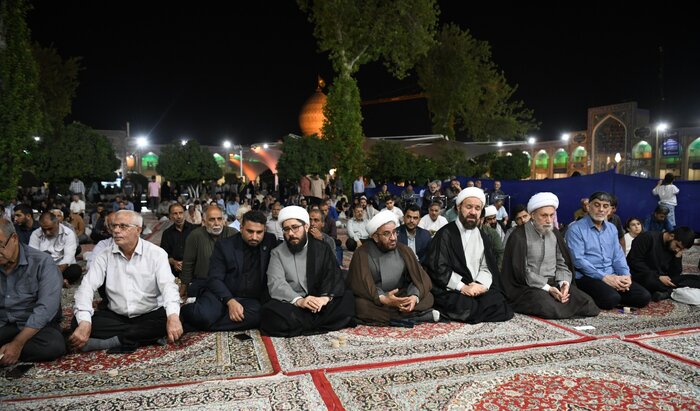 مراسم بزرگداشت آیتالله العظمی شبیری زنجانی(ره) در حرم شاهچراغ برگزار شد