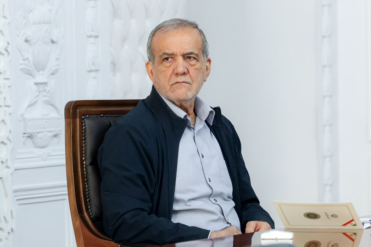 Iran's Pezeshkian Says Universities Share Key Responsibility for National Progress