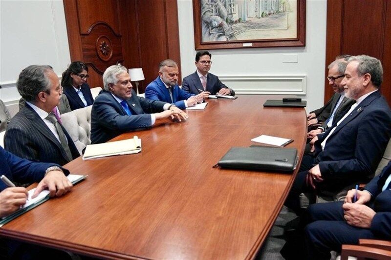 Iranian and Pakistani foreign ministers meet on sidelines of UN gathering in New York