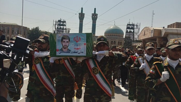 پیکر شهید «علی‌اکبر گندمی» تشییع شد