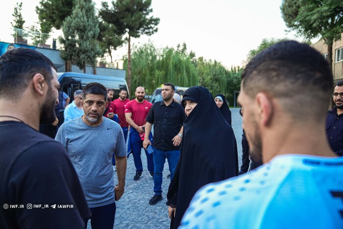 بدرقه آزادکاران با حضور آهنگران و فرزند شهید سلامی