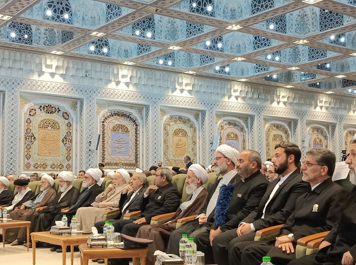 سی و سومین اجلاس سراسری نماز با پیام رهبر معظم انقلاب در مشهد آغاز شد