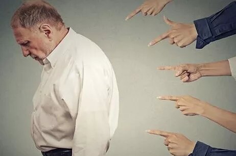 تبعیض سنی علیه سالمندان؛ چرا باید نظر آنها را در تصمیمها جدی بگیریم؟