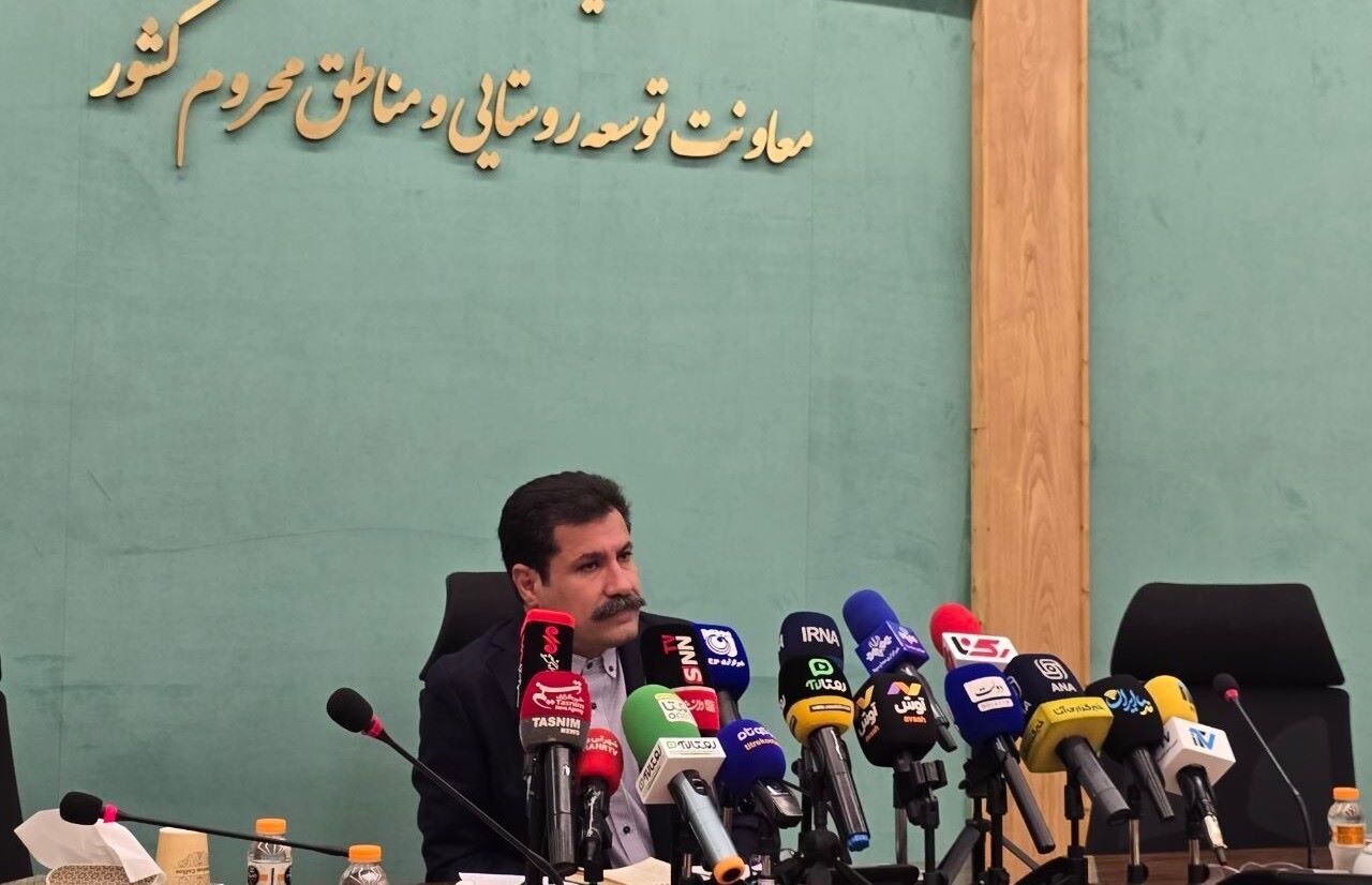 تاکید معاون رئیسجمهور بر جلوگیری از حاشیهرانی روستائیان و عشایر