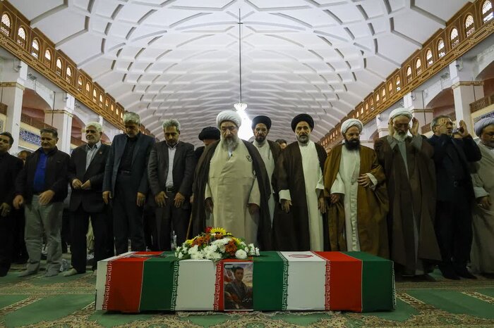 امام جمعه تبریز: هشدار می دهیم مانع صلح طلبی ملت ایران نشوید