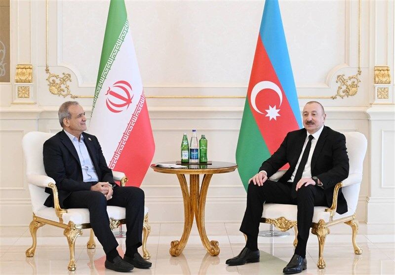 دیدار رئیسجمهور ایران و همتای آذربایجانیاش در ترکمنستان