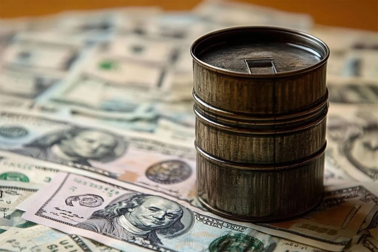 درآمدهای نفتی چگونه مسیر بازار ارز را تغییر می‌دهد؟