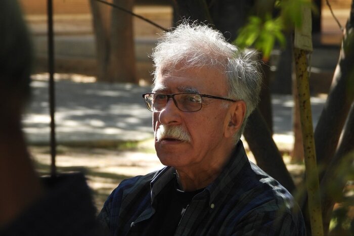 داریوش عیاری در قطعه هنرمندان آرام گرفت/ مردی که در سکوت به دنبال هنرمندانه دیدن بود