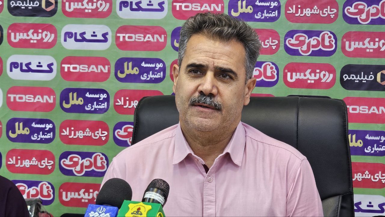 سید سیروس پورموسوی سرمربی صنعت‌نفت آبادان شد