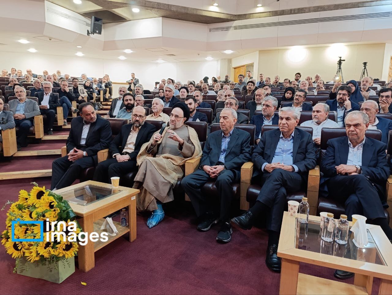 نشست بنیاد باران با حضور سید محمد خاتمی برگزار شد