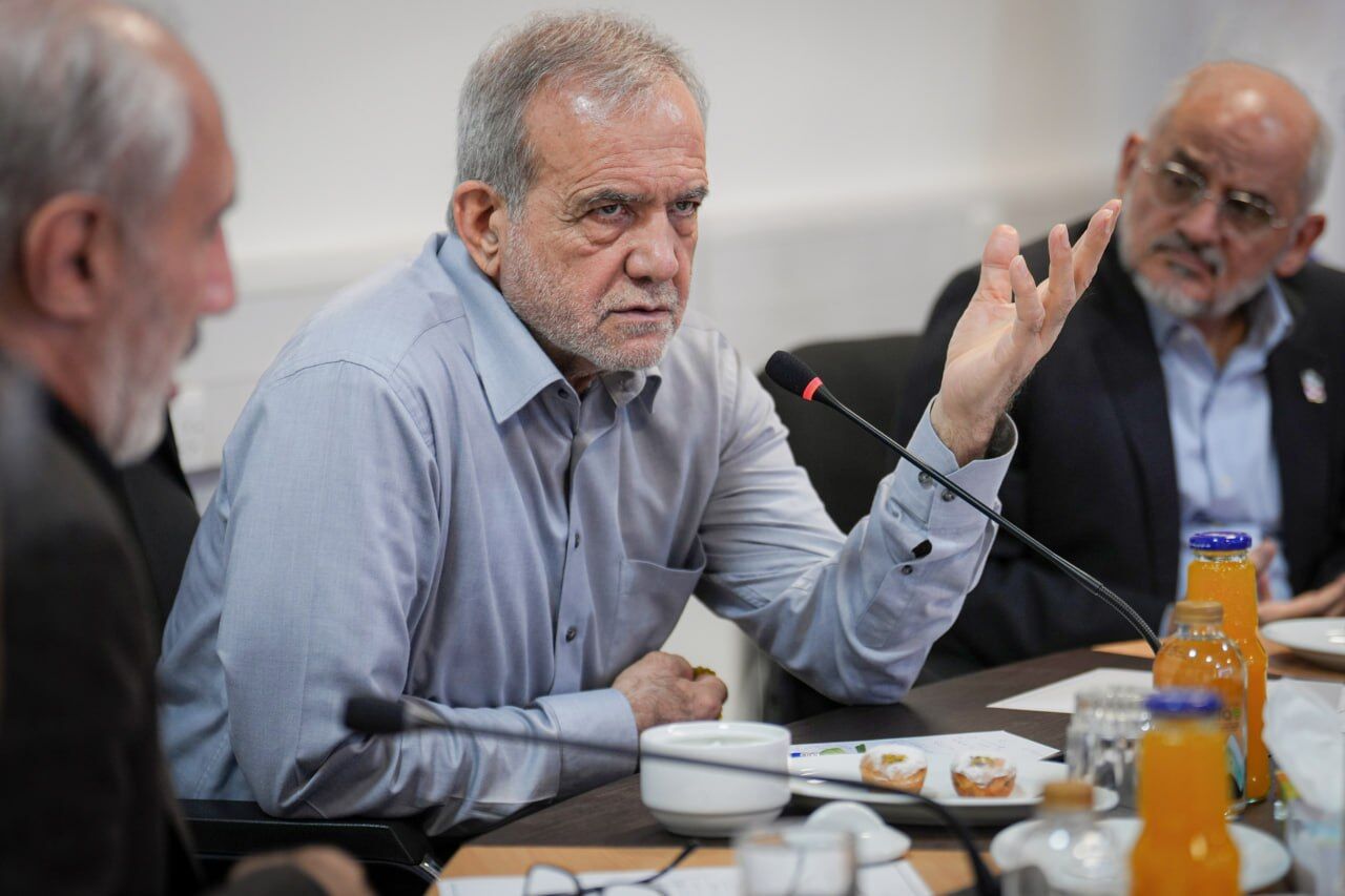 پزشکیان: منافع مدیریت سوخت صرف حمایت از کمبرخورداران شود